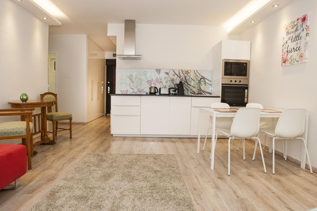 Ilona 2 Bedrooms Apartment In The Center Budapest Exterior foto