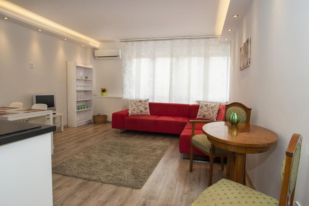 Ilona 2 Bedrooms Apartment In The Center Budapest Exterior foto